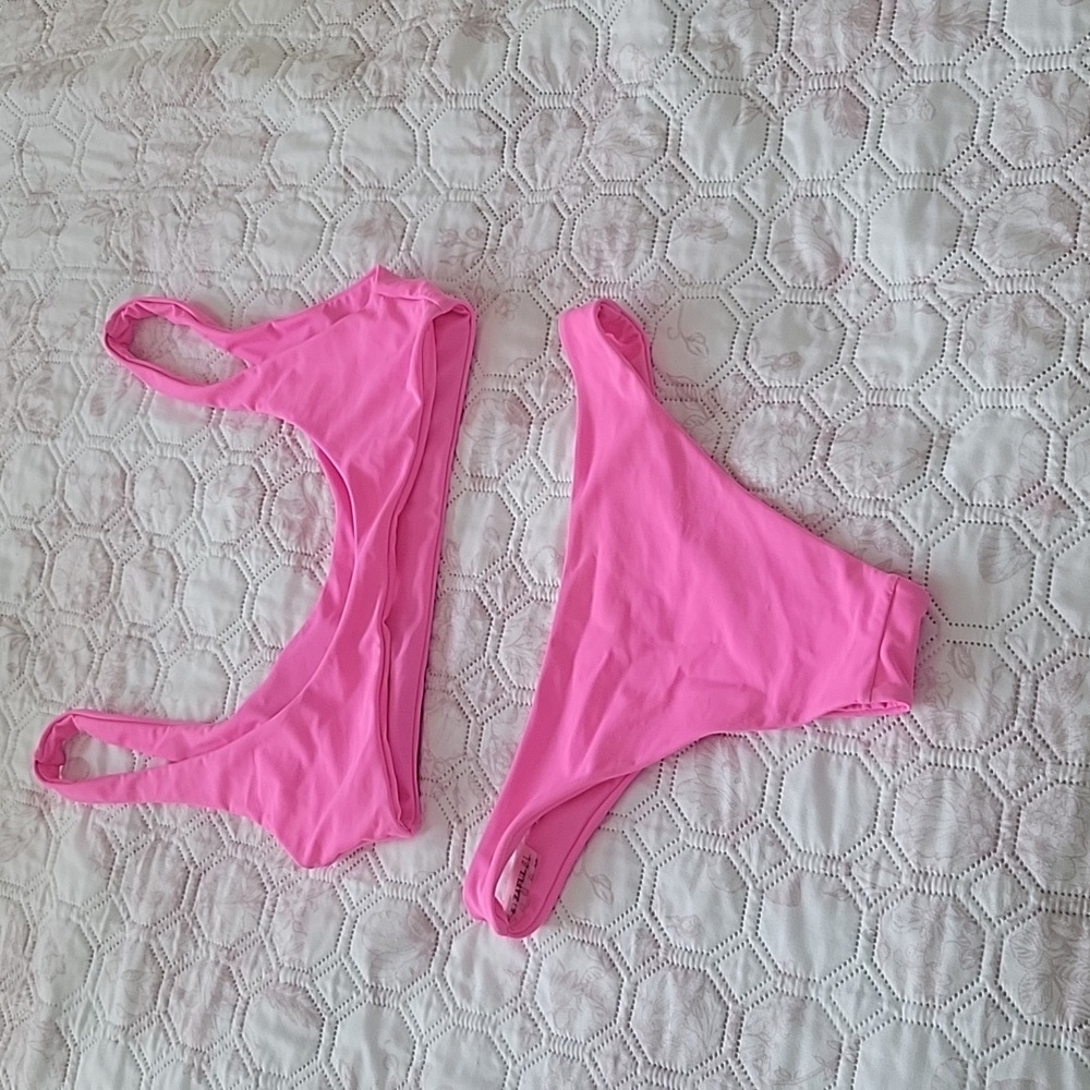 Zaful Bright Pink Bikini Set - Picture 7 of 9